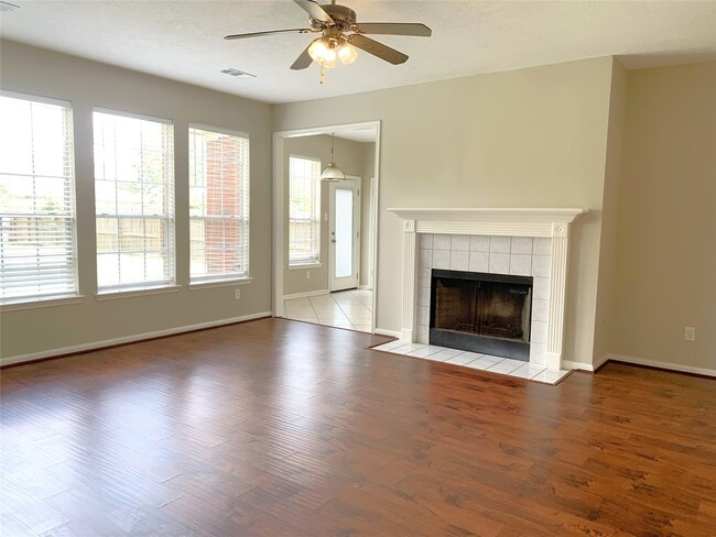Building Photo - 4411 W Thunderwood Cir