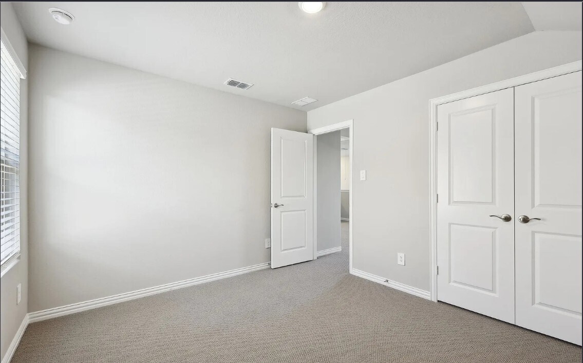 Building Photo - 510 Blanton St