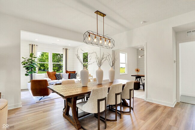 Building Photo - 16826 Sherwin Ct