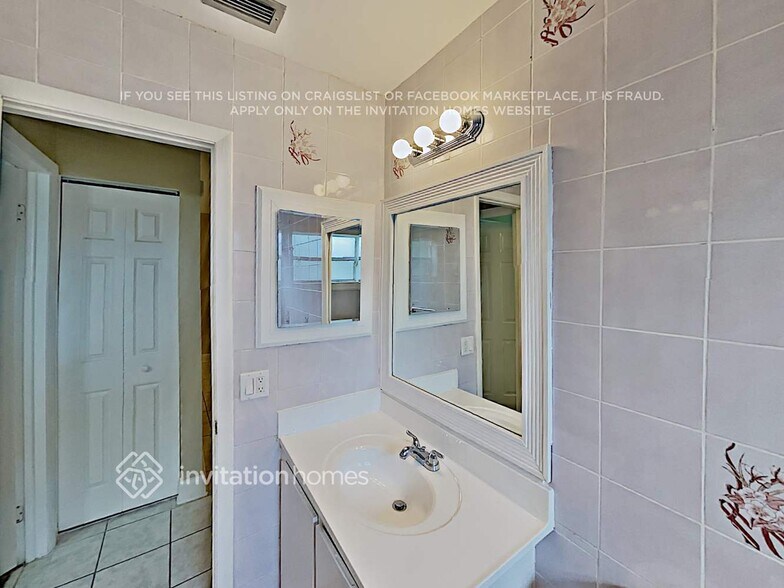 Building Photo - 11364 Fairfield Ct