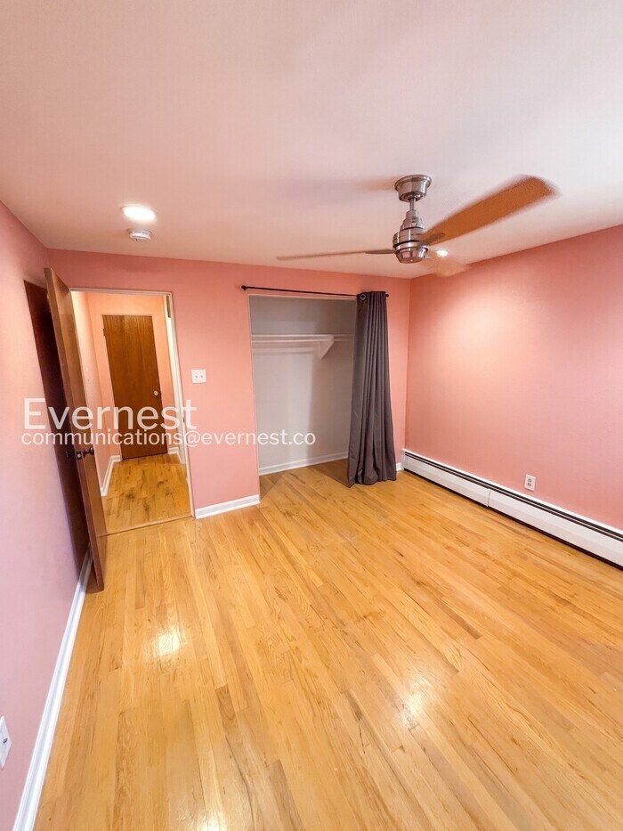 Building Photo - 1552 S Flamingo Way