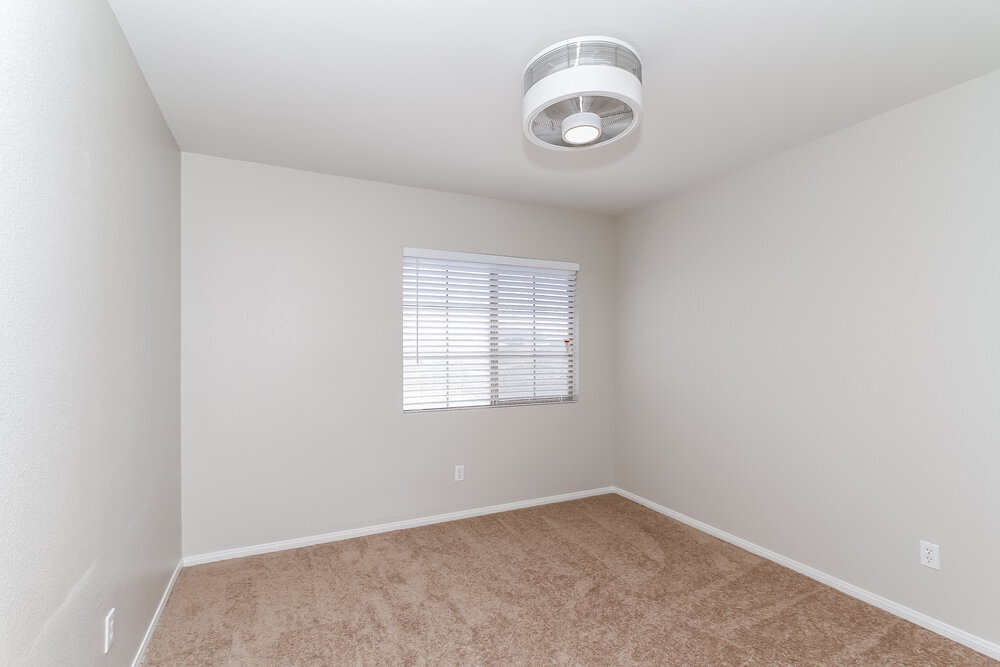 Building Photo - 4701 Cliff Breeze Dr