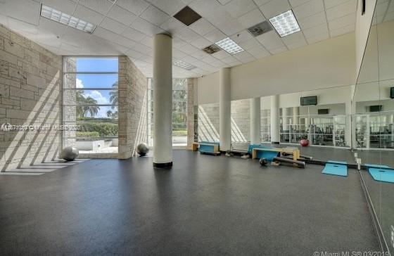 Building Photo - 5161 Collins Ave