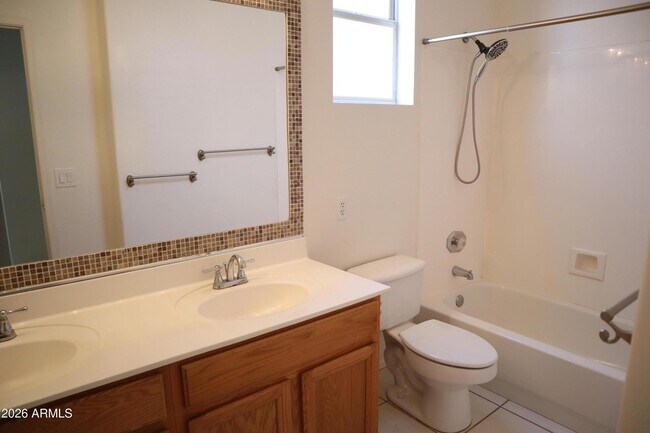 Building Photo - 3820 S Barberry Pl