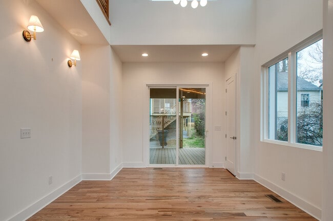 Building Photo - 3107 Mc Combs Ave