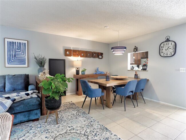 Building Photo - 133 Wild Palm Dr