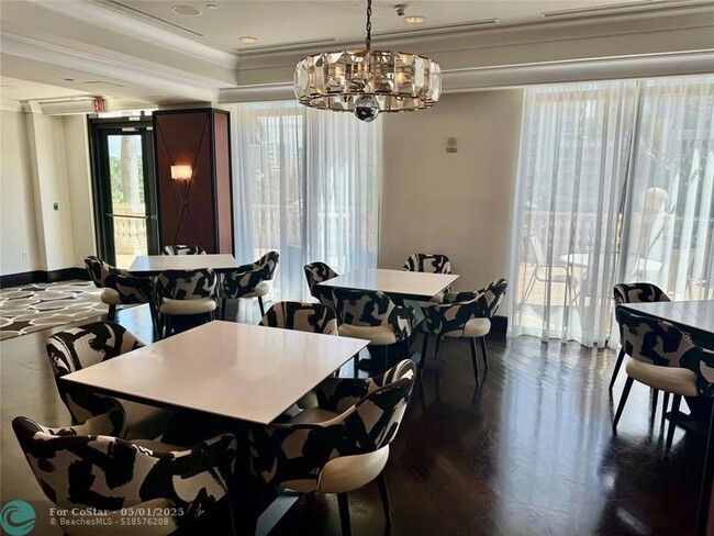 Building Photo - 610 W Las Olas Blvd