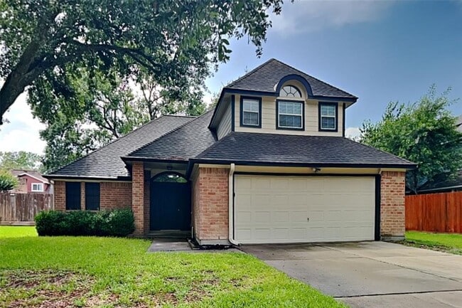 Primary Photo - 9903 Jockey Club Dr