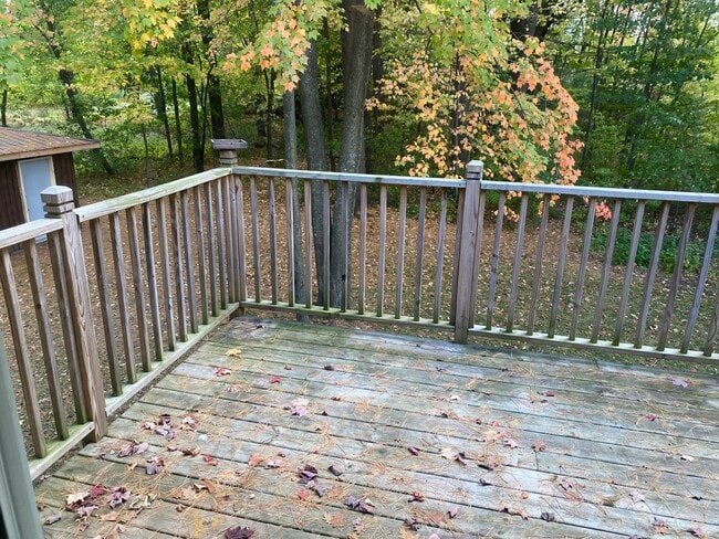 Building Photo - 2711 Jelinek Ave