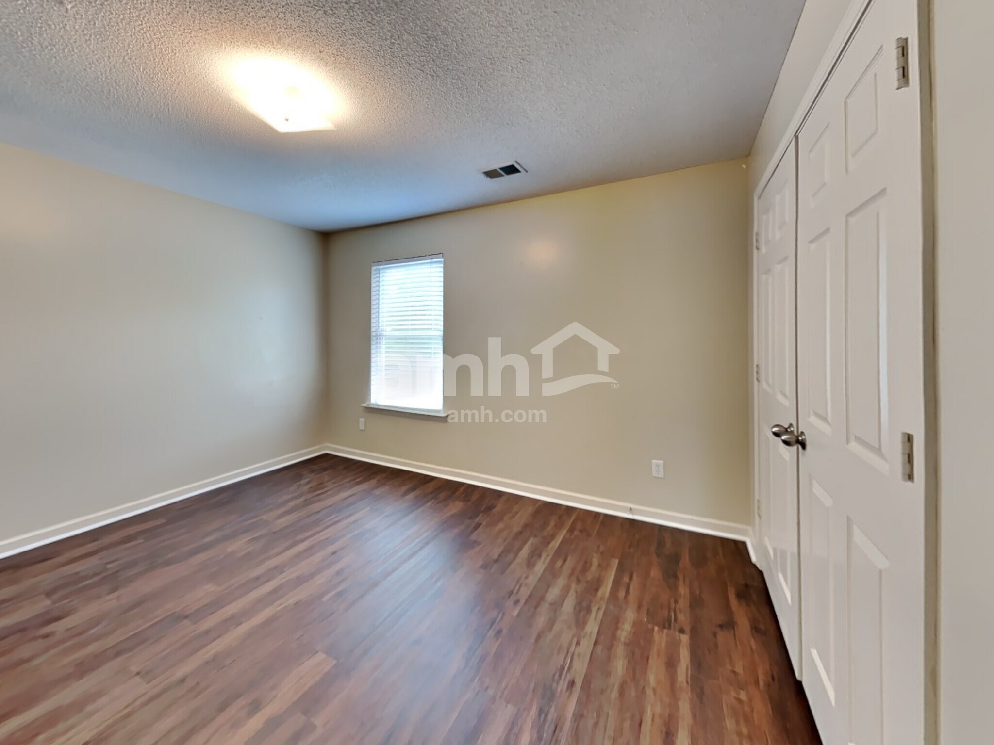 Building Photo - 7343 Hampton Valley Cv