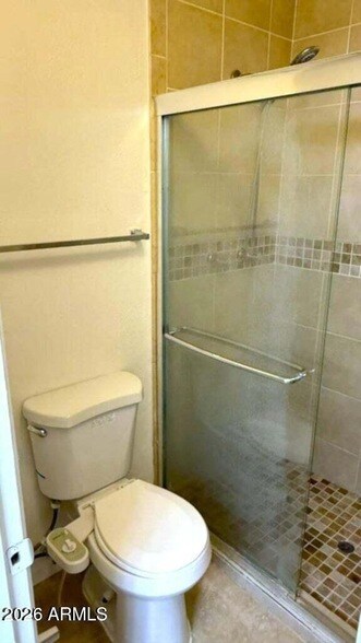 Building Photo - 925 N College Ave