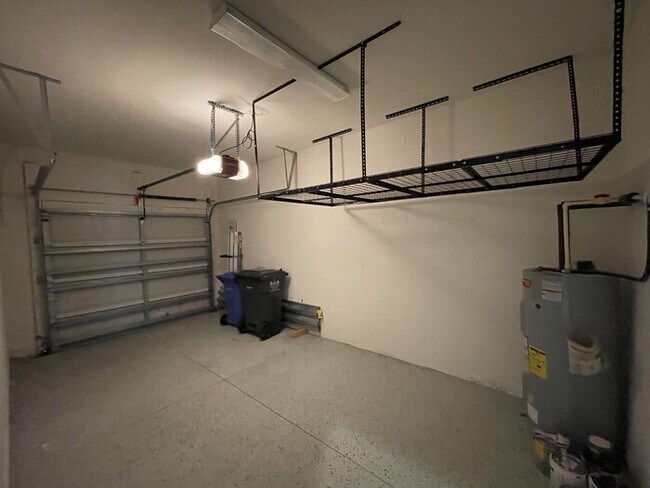 Building Photo - Coming Soon! Spacious 3/2.5 Townhome with ...