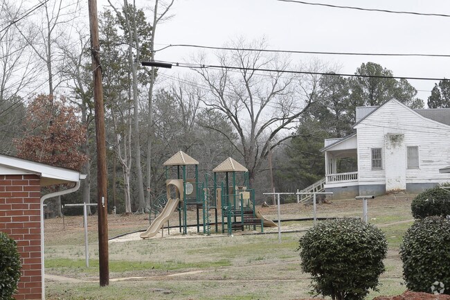 Building Photo - Blake Dairy Road Apartments