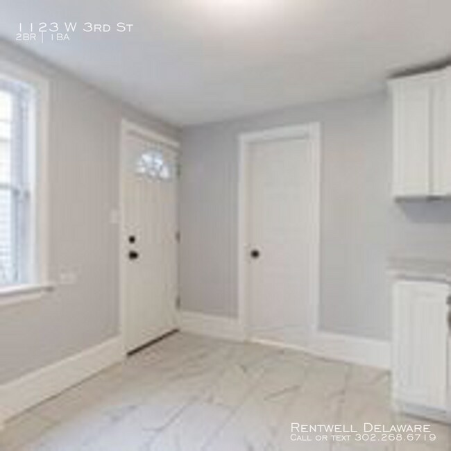 Building Photo - Beautiful Renovated Townhome $1100