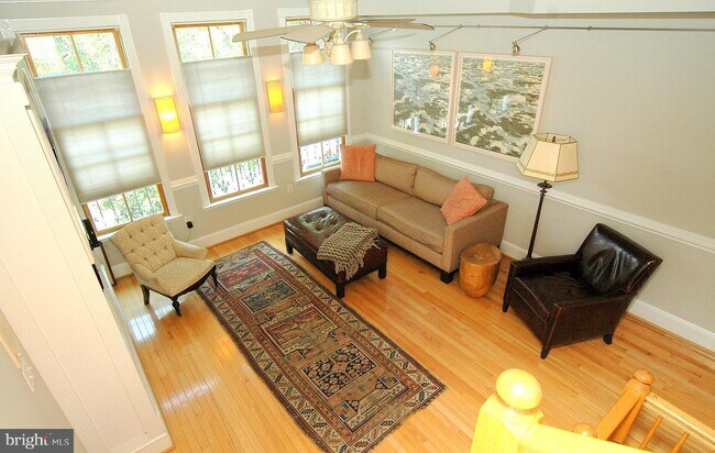 Building Photo - 706 S Bond St