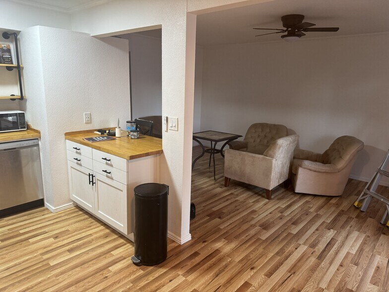 Building Photo - 3626 N 37th St