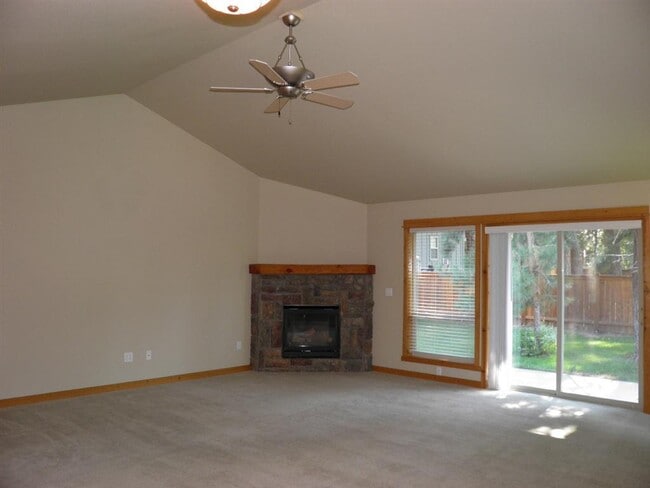 Building Photo - 20113 Sekirk Mountain Way