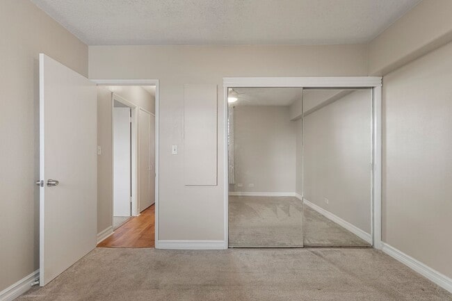 Building Photo - Updated 2-Bedroom Condo with Koolau Views in Prime Kaneohe Location