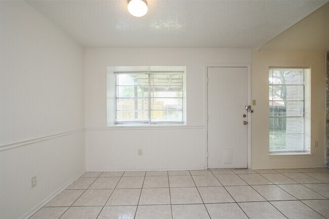 Building Photo - 4626 Quailgate Dr