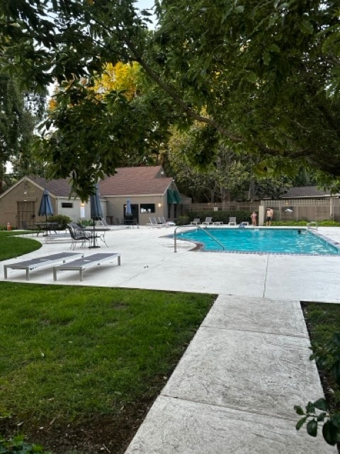 Building Photo - 5587 Makati Cir