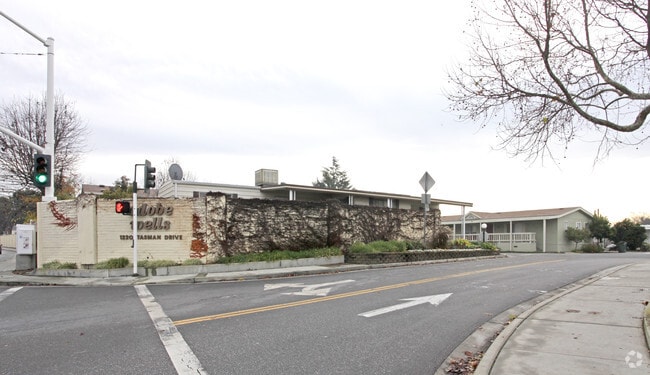 Building Photo - 1220 Tasman Dr