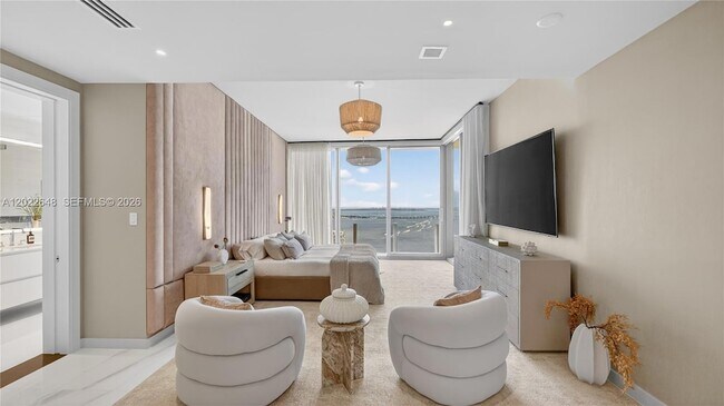 Building Photo - 300 Biscayne Blvd Way