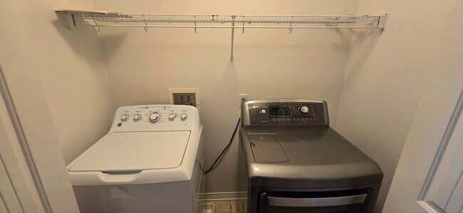 Building Photo - Beautifully maintained 2-bedroom, 2.5-bath with Loft • 1,504 sqft & 2-car garage.