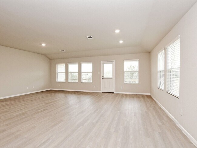 Building Photo - 2359 SF Home in JOHNSON RANCH - GATED Comm...
