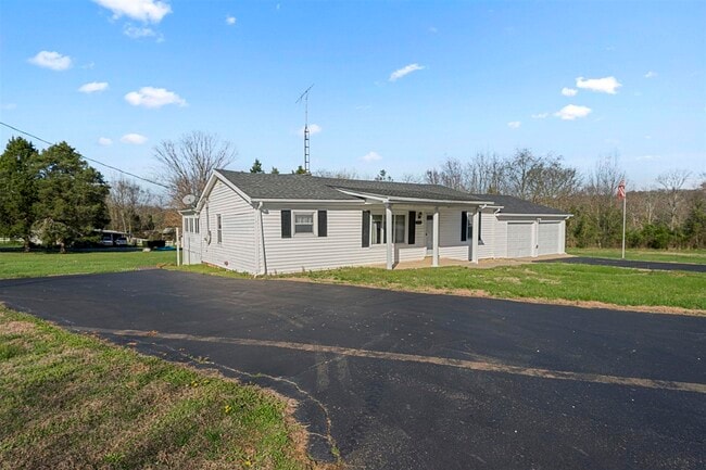 Building Photo - 2736 Bill Dedmon Rd