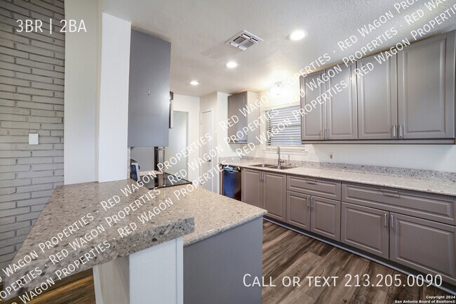 Building Photo - 13906 Tangle Tree St