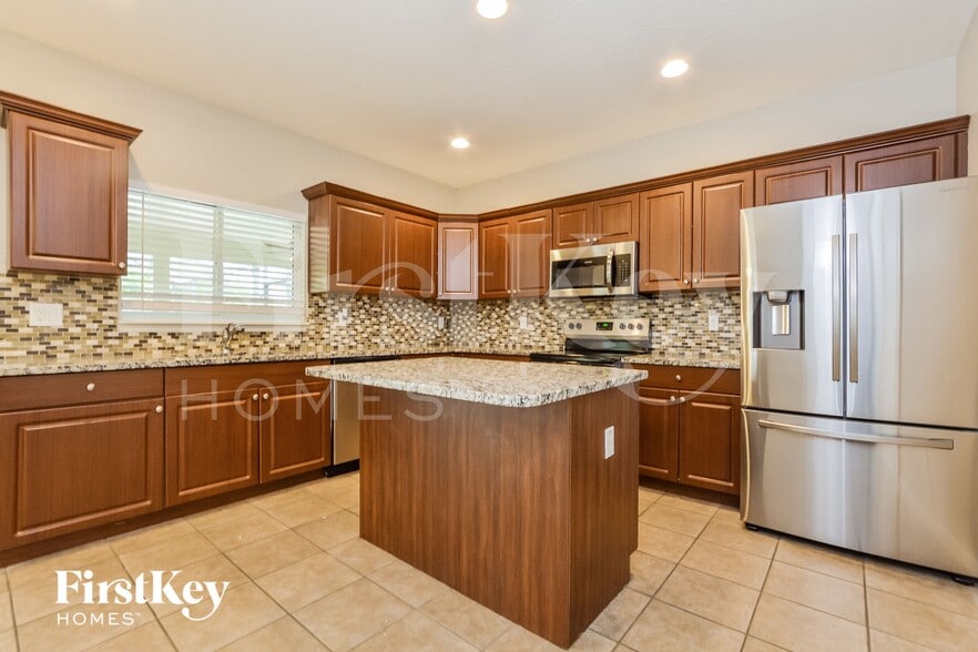 Building Photo - 1400 Broken Pine Rd