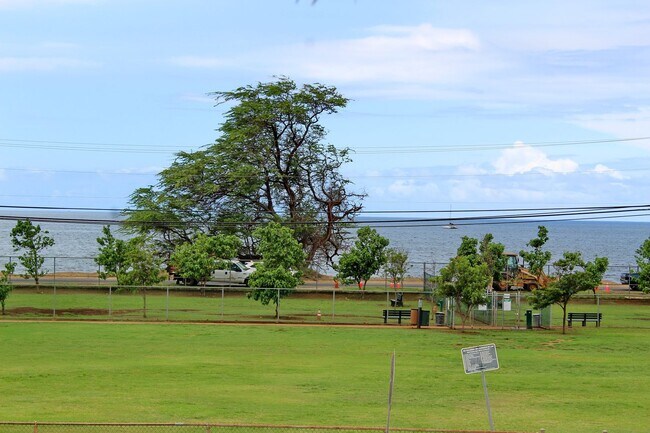 Building Photo - Kihei Villages Upper-Level Front Row Ocean...