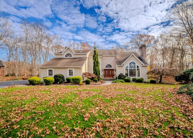 Building Photo - 723 Laurie Ln