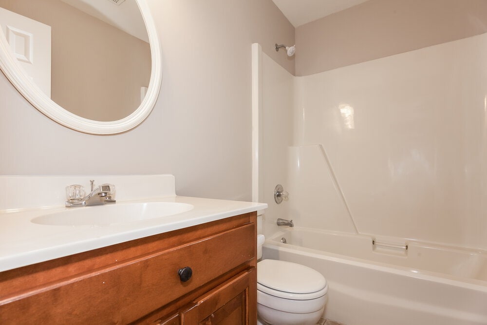 Building Photo - 4801 Bay Pines Ct