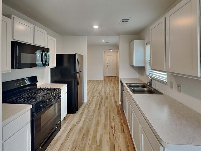 Building Photo - 6171 Dunsmore Cyn Ln