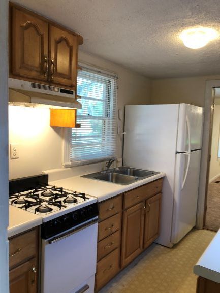 Building Photo - 1 bedroom/1 bath off Harrietts Bluff
