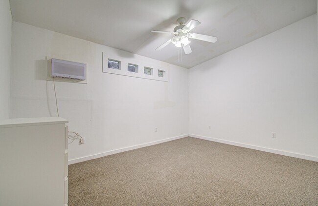 Building Photo - 5419 Gulfton St