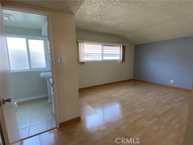 Building Photo - 1555 W 187th St