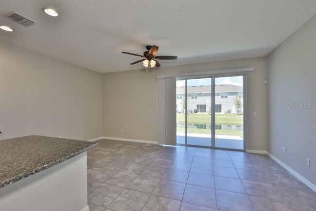 Building Photo - 7045 Grand Elm Dr