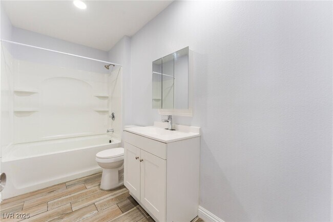 Building Photo - 2629 Hickey Ave