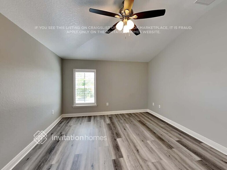 Building Photo - 9972 Spring Gulch Ln