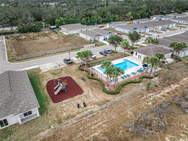 Building Photo - 1434 Las Villas Blvd