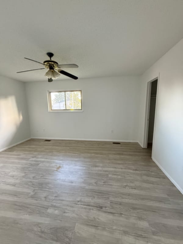 Building Photo - 2708 W 98th Dr
