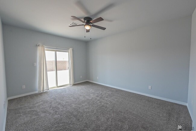 Building Photo - 13135 E 55th Ln