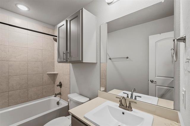 Building Photo - 2813 Appaloosa Ln