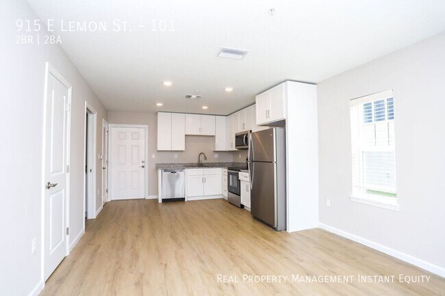 Building Photo - 915 E Lemon St