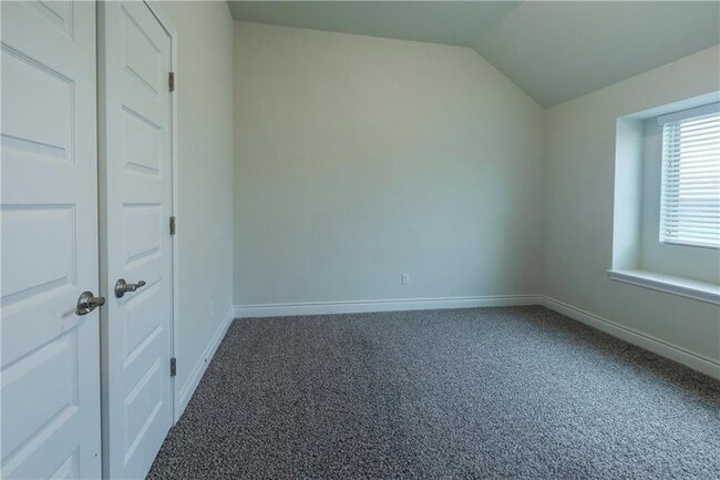 Building Photo - 124 Crooked Trail