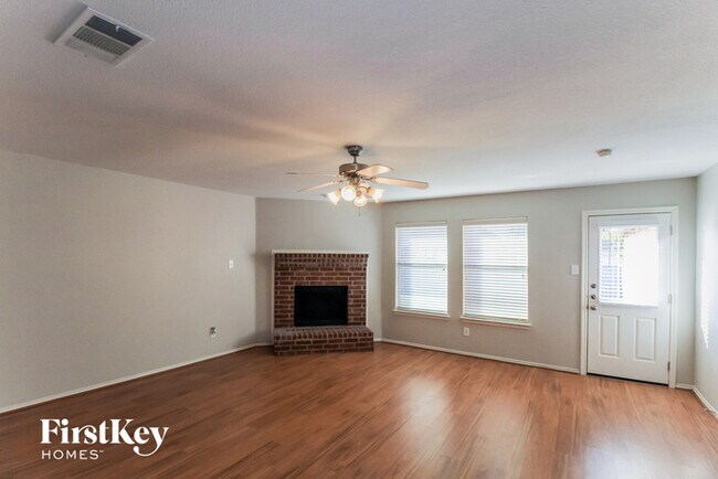 Building Photo - 503 Cypress Ct