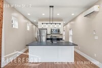 Building Photo - 218 W 5th St