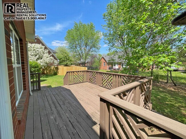 Building Photo - Gorgeous all-brick 4BD/2.5BA+Bonus room! Attached garage, bonus room AND loft!